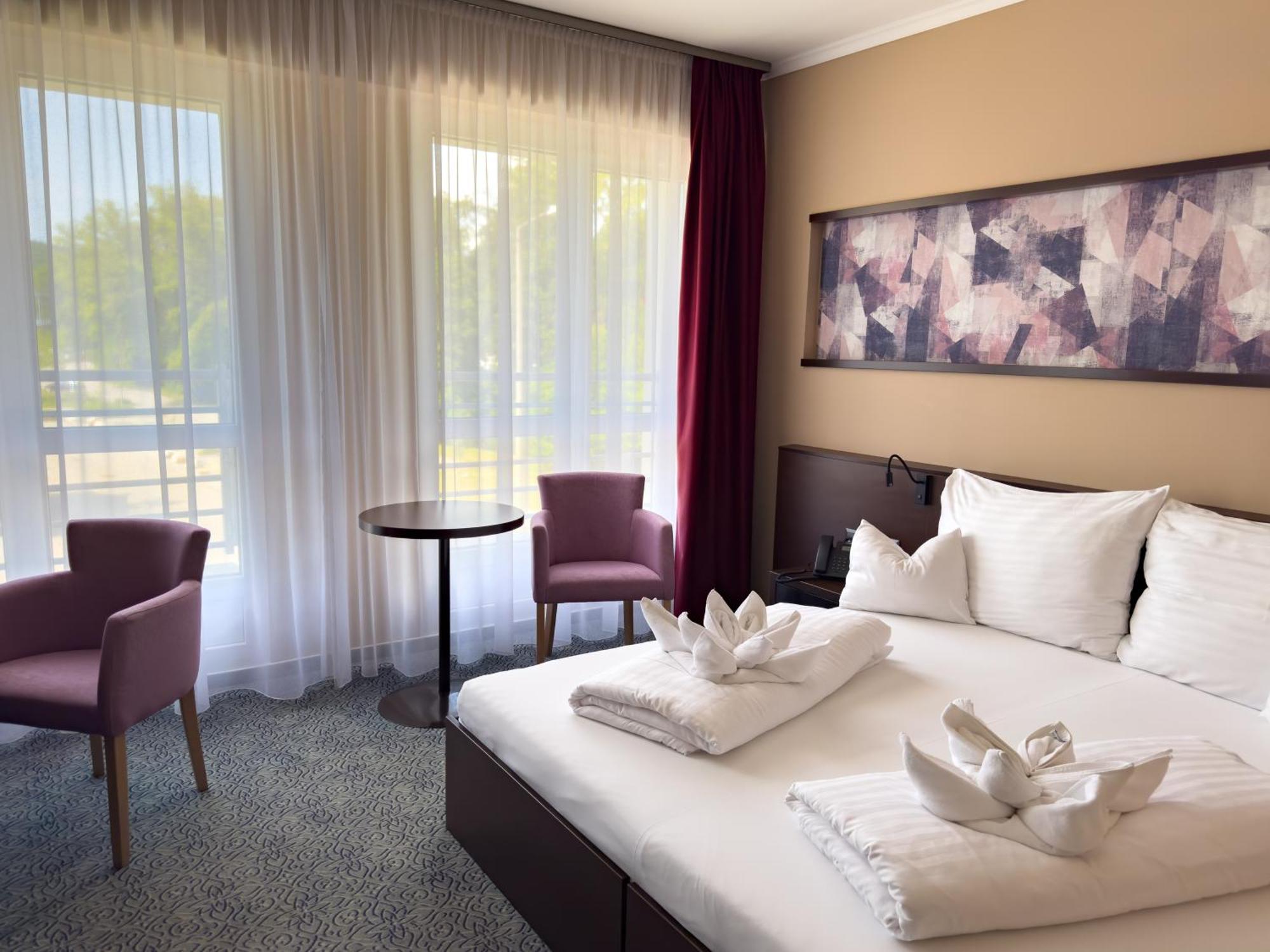 Hotel Aurora Мисколк Екстериор снимка