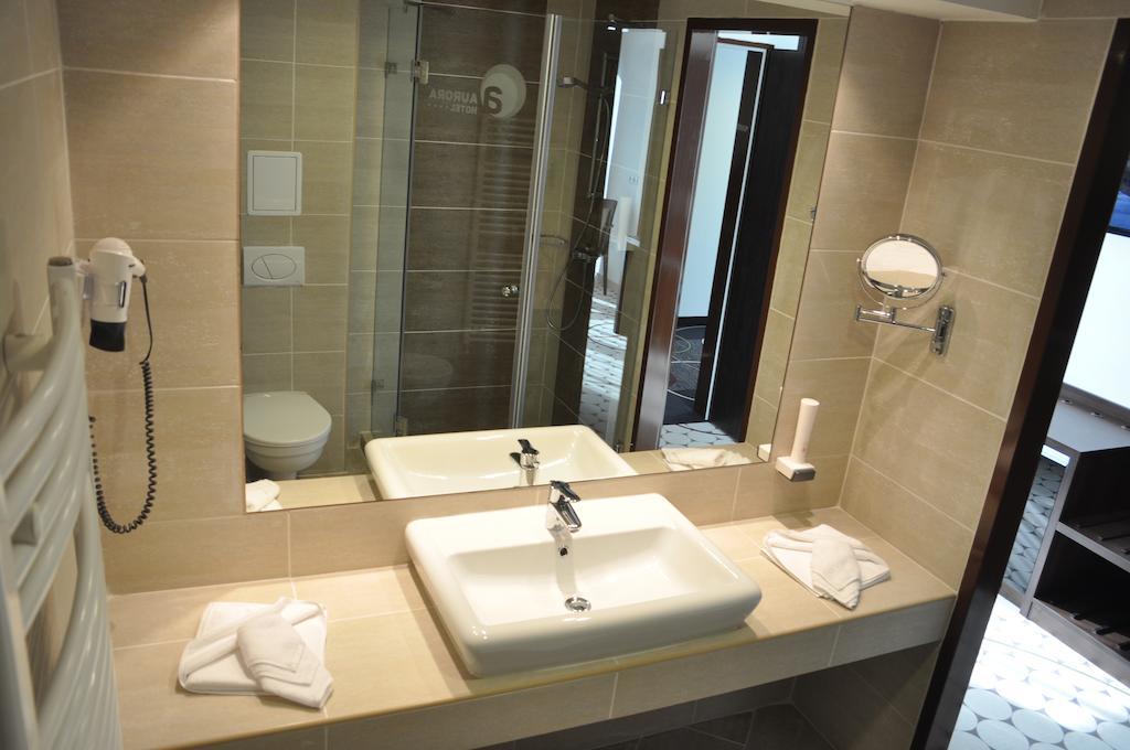 Hotel Aurora Мисколк Стая снимка